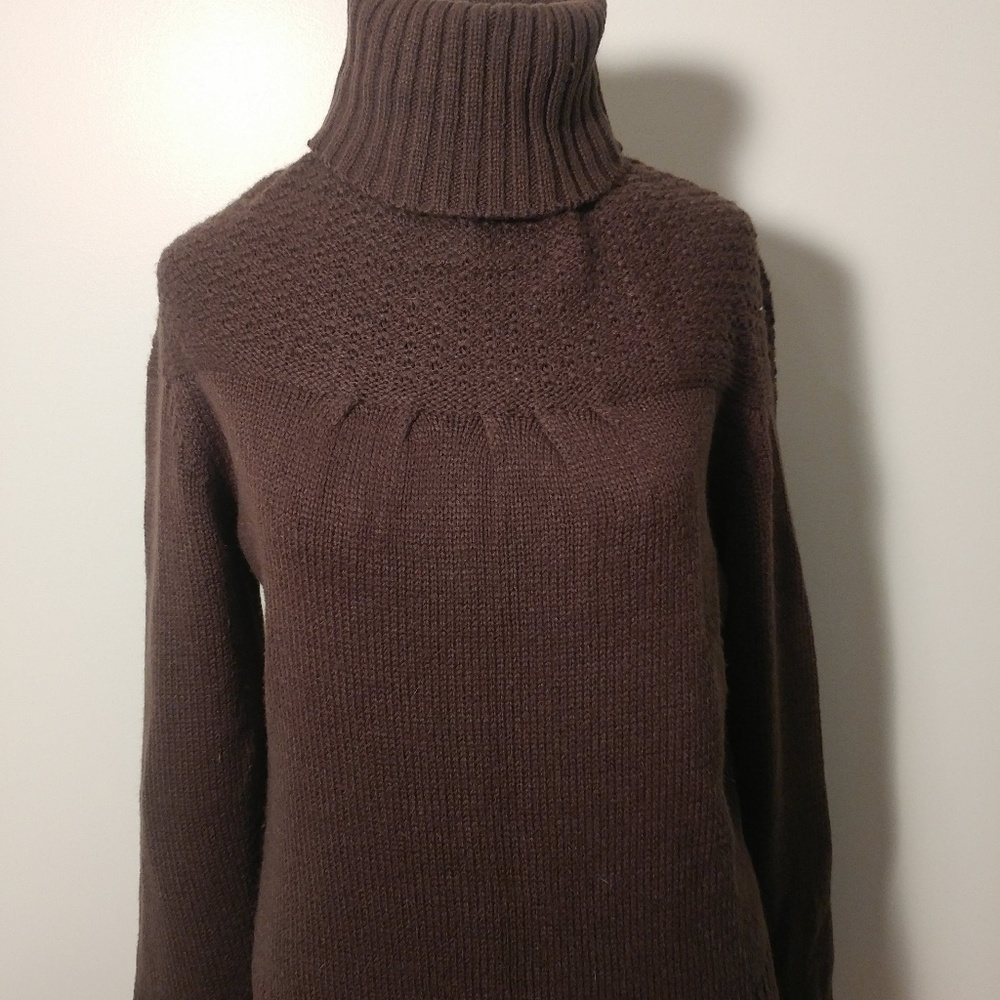 European Brand Vero Mode Brn Sweater Never Worn